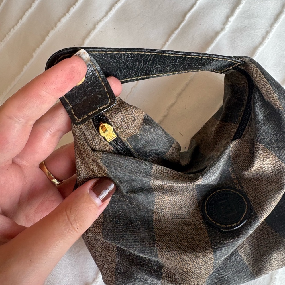 Vintage Fendi Striped Black and Brown baguette Bag, zipper broken - Picture 2 of 5